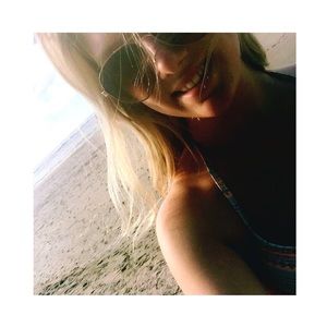 Meet your Posher, Annelise